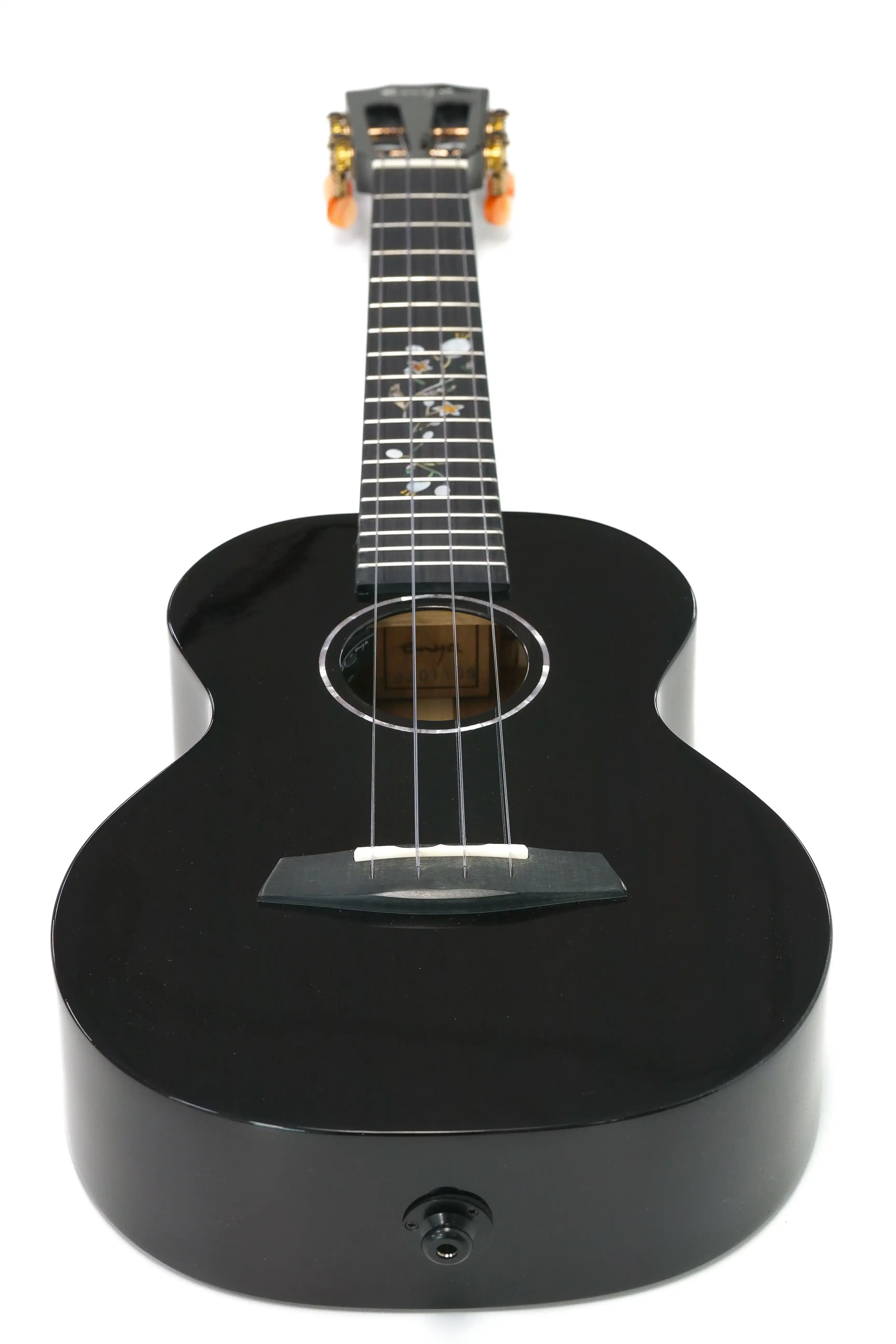 Enya EUC-MAD/DR Solid Mahogany Concert Ukulele - Image 4