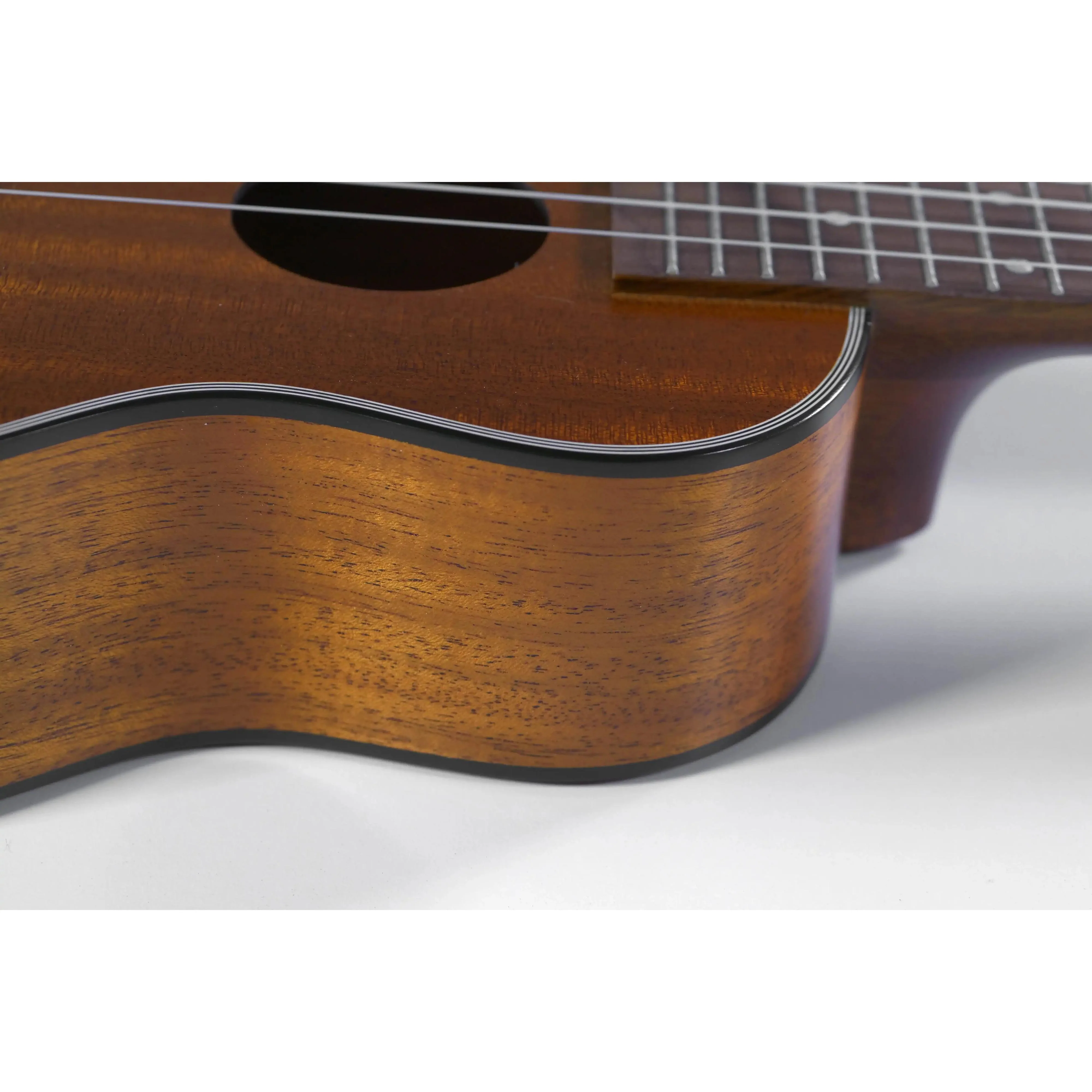 HUG SMLM-C Satin Solid Mahogany Concert Ukulele - Image 3