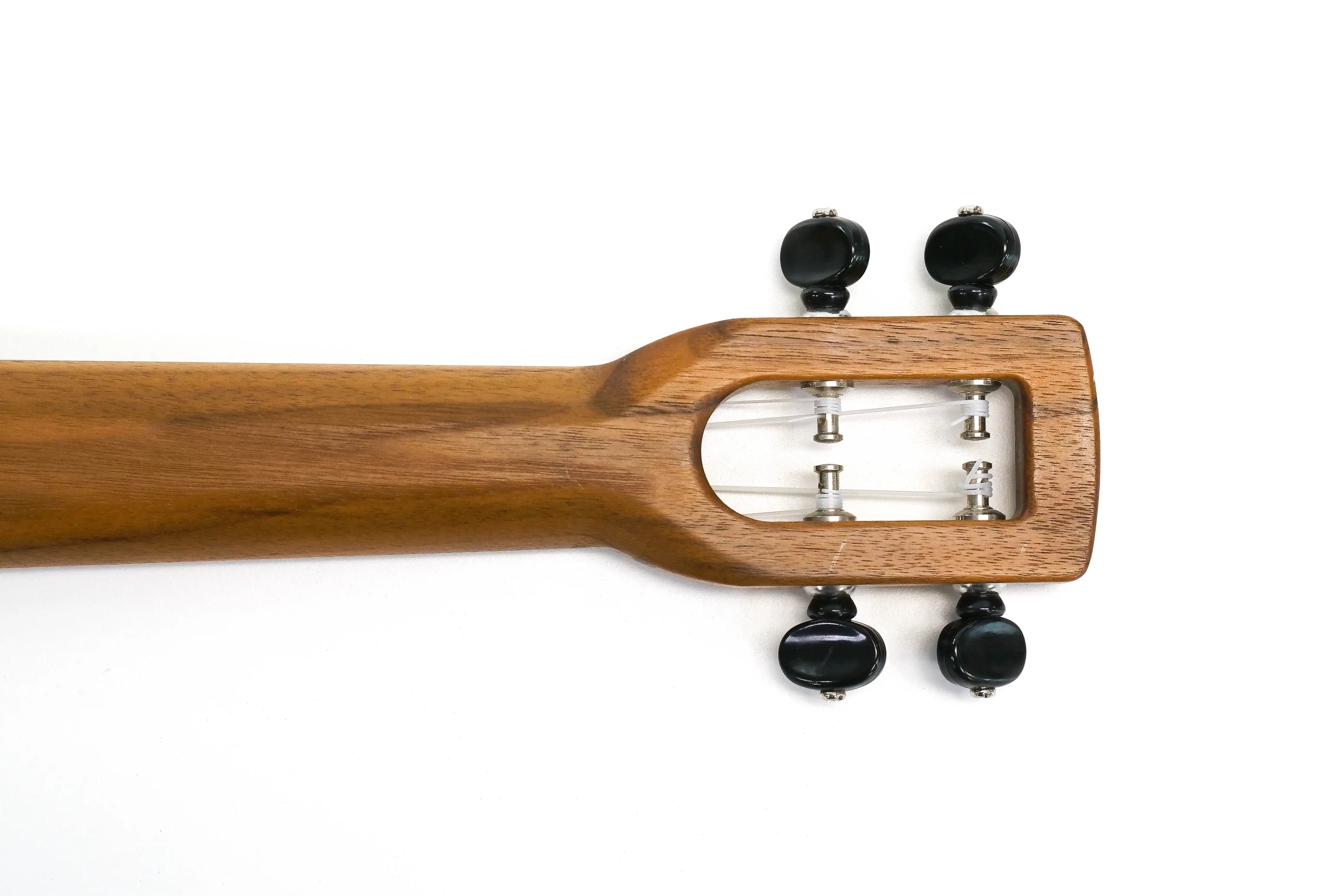 [PRE-OWNED] Magic Fluke Firefly Soprano Scale Banjolele - Walnut "Magic" - Image 6